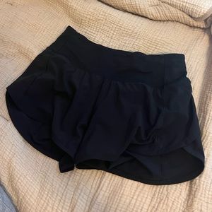 Lululemon Speed Up Mid-Rise Lined Short 4”